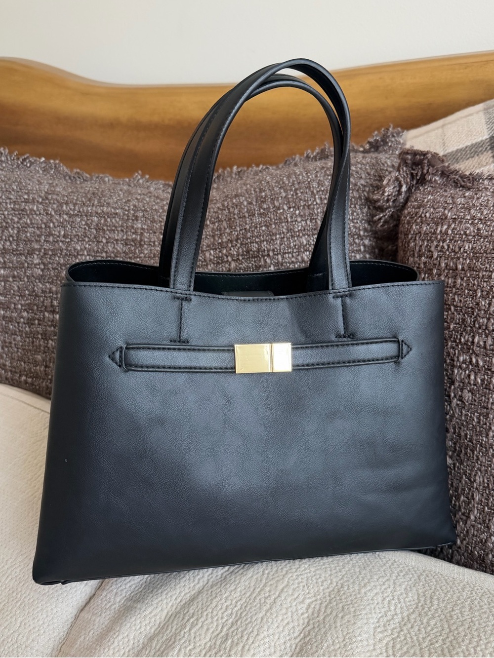 Black purseTote Bag with Gold Accent